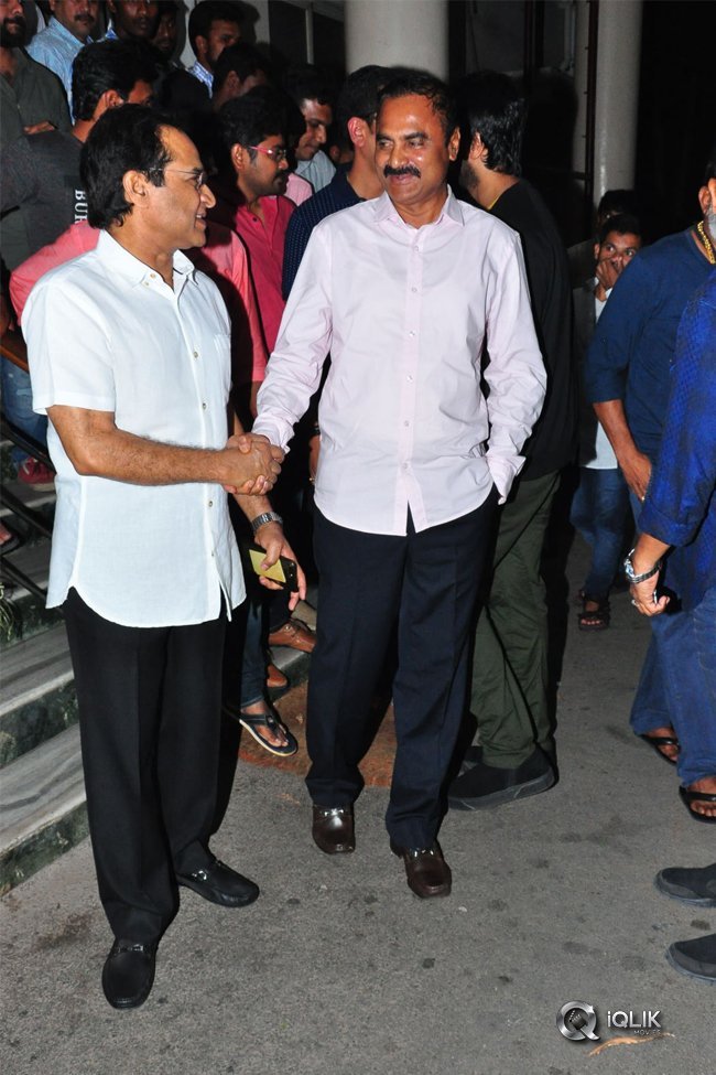 Megastar-Chiranjeevi-Watched-Special-Screening-of-Vijetha